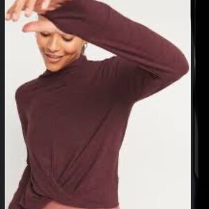 Old Navy Active Mock Neck Twist Hem Top